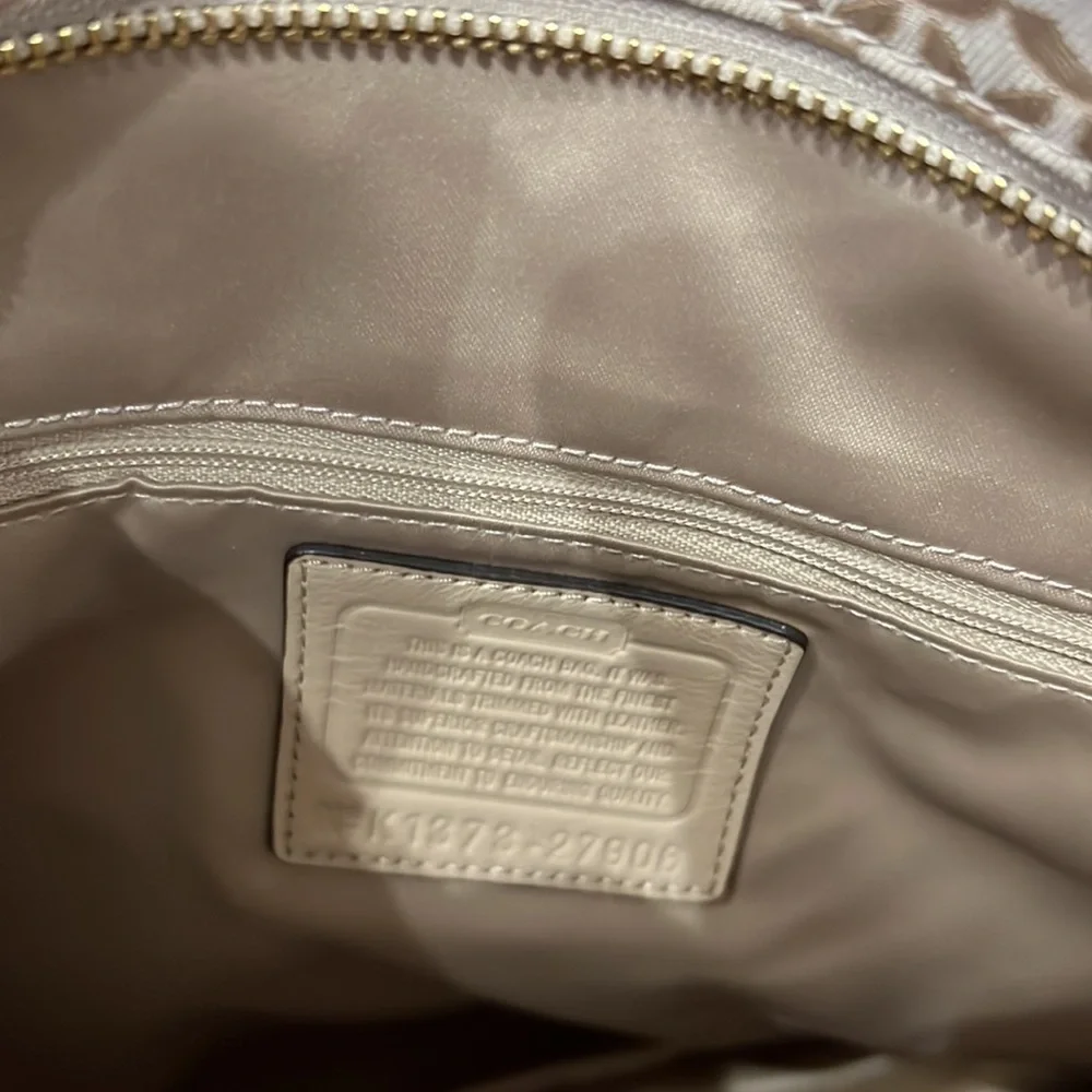 💕 Coach NWOT beige gold top handle satchel x large bag nice 💕